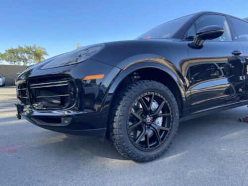 Mantra Wheels for Porsche Cayenne Turbo Black