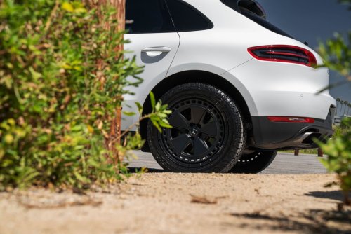 Mantra Wheels for Porsche Macan White The Fox