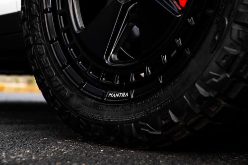 Mantra Wheels for Porsche Cayenne White The Fox